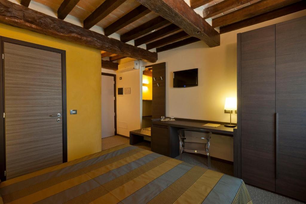Locanda Sant'Ambrogio Rivalta  Værelse billede