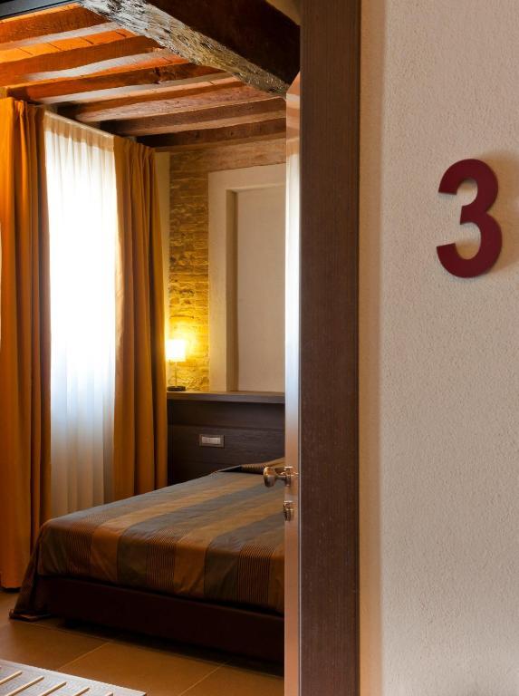 Locanda Sant'Ambrogio Rivalta  Værelse billede